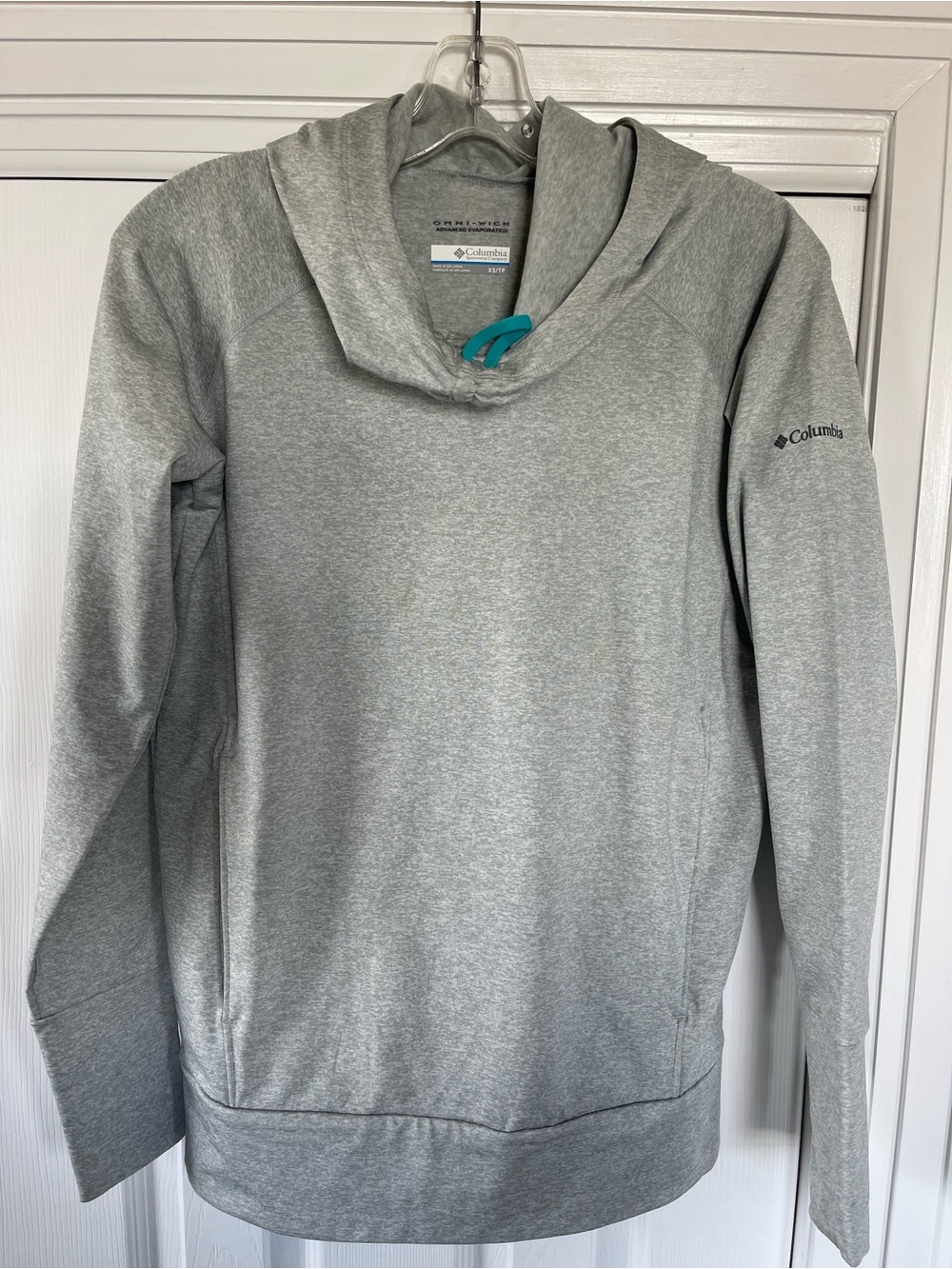 Columbia Gray Omni-Wick Hooded Pullover